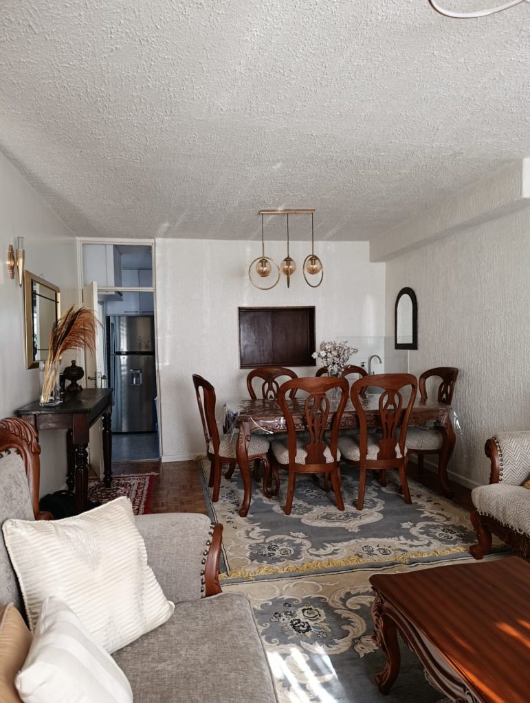 Spacious  4-Bedroom Maisonette